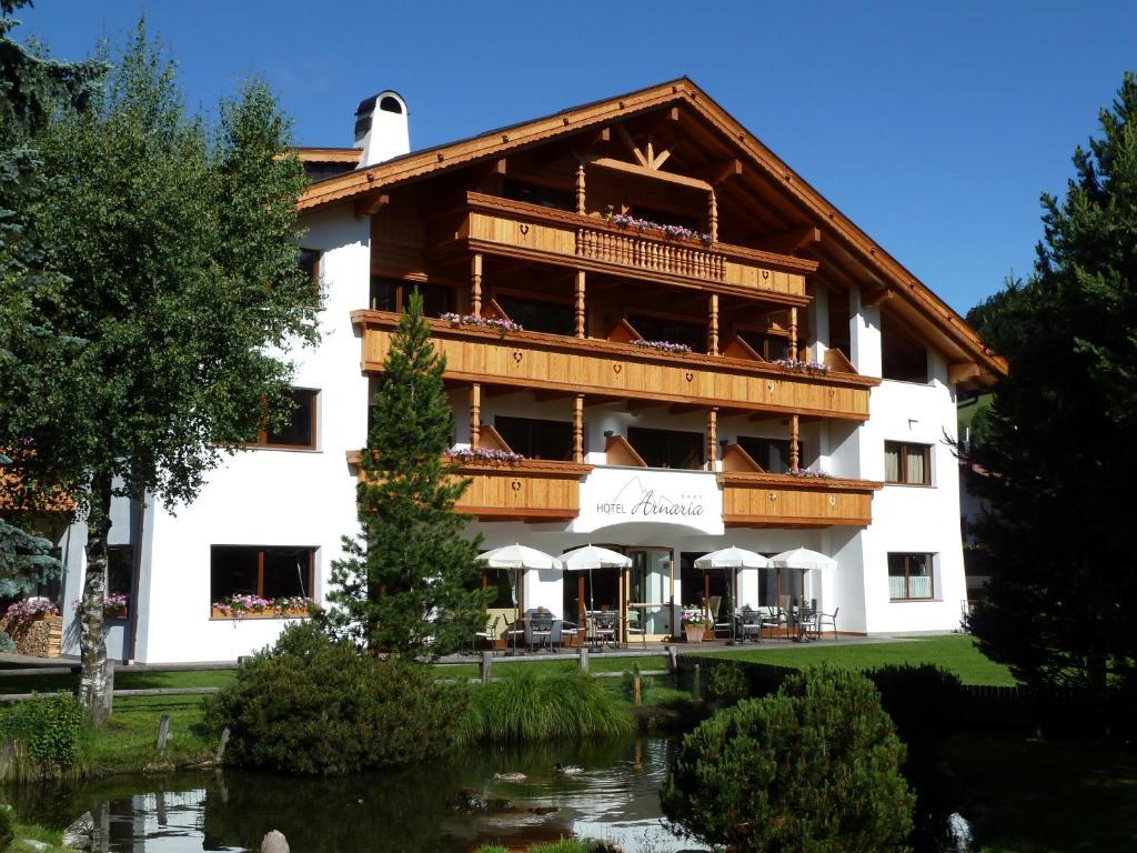 Hotel Arnaria Ortisei Luaran gambar